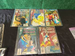 lot 5 image: Beauty and the Beast Disney comics - set 1-5