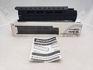 lot 571 image: MAGPUL MOE SL Mid Length Handguards - Black