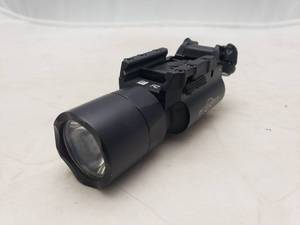 lot 683 image: Surefire X300 Ultra (X300U-A) Pistol Light.  UNTESTED