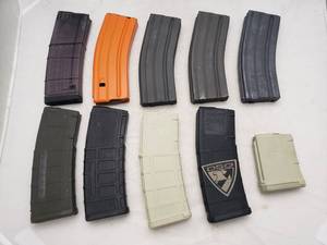 lot 690 image: Lot of 10 5.56 Mags