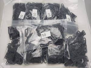 lot 869 image: Lot of 450 1 HK Snap Hooks   Black