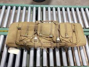 lot 910 image: Flate Dark Earth AR15 Single Gun Case w Front Compartments