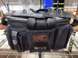 lot 1398 image: HATCH Patrol Duty Gear Bag