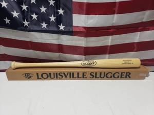 lot 1133 image: Louisville Slugger   Full Size Natural Finish DSG Bat