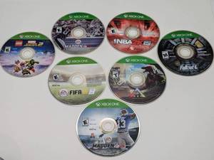 lot 14 image: Lot of 7 - XBOX One Games