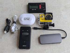 lot 58 image: Lot of 5 - Assorted Electronic Bundle