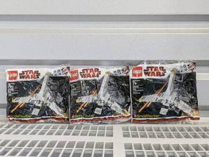 lot 113 image: Lot of 3 - LEGO Star Wars BrickMaster Exclusive Mini Building Set #20016 Imperial Shuttle