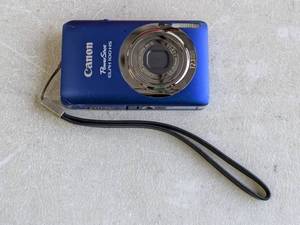 lot 115 image: Canon PowerShot ELPH 100HS Camera