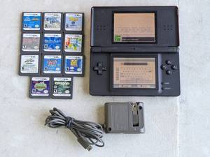lot 116 image: Nintendo DS Lite w 11 Games