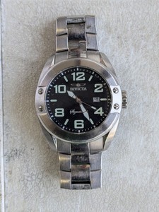 lot 123 image: Invicta Watch