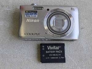 lot 126 image: Nikon Coolpix S3700 20.1 MP Camera