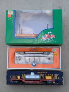 lot 165 image: Lot of 3 - Train Bundle