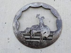 lot 158 image: Western Silhouette Metal Round Cutouts