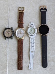 lot 183 image: Lot of 4 - Watches