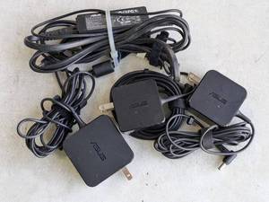 lot 207 image: Lot of 4 - ASUS Laptop Power Supply