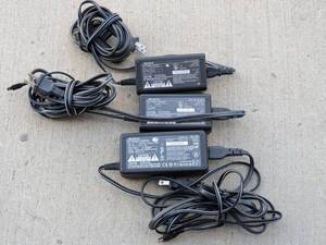 lot 224 image: Lot of 3 - Sony Camcorder Chargers