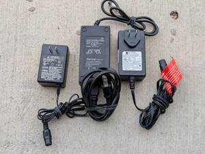 lot 231 image: Lot of 3 - Hooverboard Charger