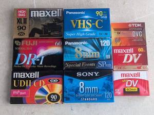 lot 243 image: 3 Cassetts, 3 VHS 8mm, 3 DVC tapes - NEW