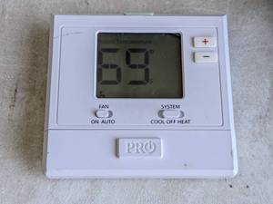 lot 275 image: Pro1 Digital Thermostat