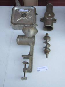 lot 36 image: vintage meat grinder 8 Universal