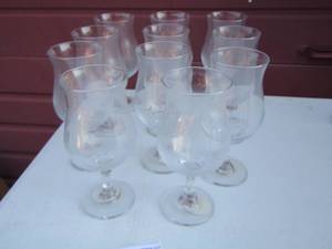 lot 44 image: wine glasses