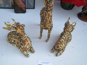 lot 52 image: Decorative reindeer  QTY 3