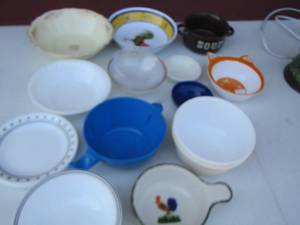 lot 91 image: various bowls and mini saucers