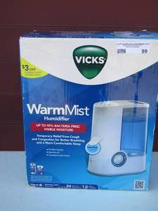 lot 99 image: Vicks warm mist humidifier
