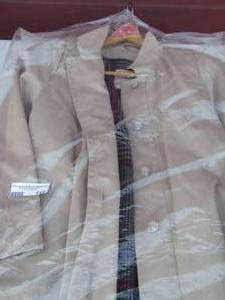 lot 112 image: London Towne 8 Reg coat