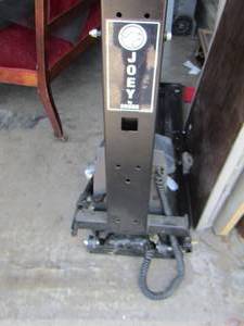 lot 2 image: Joey by Bruno truck lift for scooter chair serial no. 16060140030 model no. VSL-4000HW