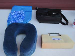 lot 151 image: neck pillows and 3 hand bags
