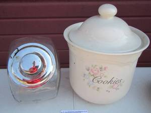 lot 155 image: kitchen canisters with lids