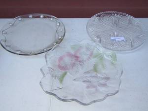 lot 166 image: PRESSED GLASS PLATTERS   QTY 3