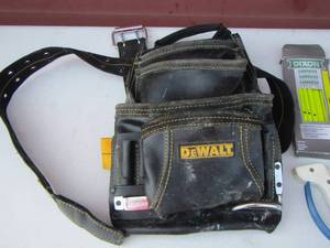 lot 170 image: DeWalt TOOL BAG