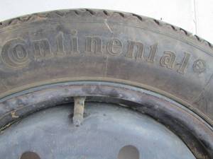 lot 174 image: Continental t 13570 r 16 tire