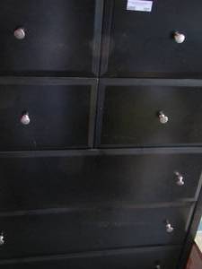 lot 181 image: BLACK CHEST OF DRAWERS  3 DRAWERS
