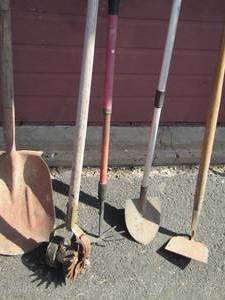 lot 200 image: lawn tools