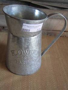 lot 225 image: flower and garden aluminum water can