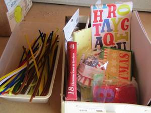 lot 256 image: party supplies