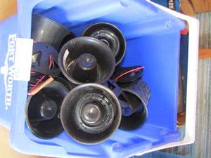 lot 259 image: black truck horns speakers