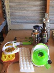 lot 262 image: kitchen lot juicers and more
