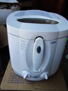 lot 266 image: Oster steamer