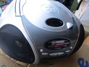 lot 269 image: cd  radio player unknown working condition