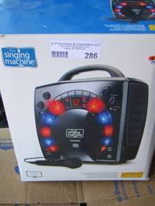 lot 286 image: Singing machine in original box