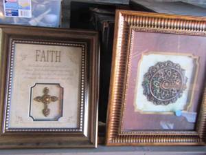 lot 303 image: beautiful wall art (faith)
