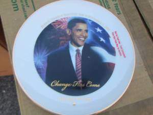 lot 322 image: Barack Obama plate - by ROBERT CUNNINGHAM  AMERICAN HISTORIC SOCIETY