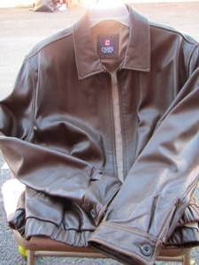 lot 329 image: Chaps leather coat