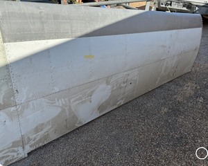 lot 4 image: Airplane wing - CHEROKEE 16FT