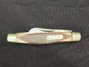 lot 18 image: Old Timer pocket Knife