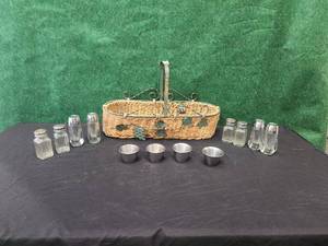 lot 49 image: Basket with 4 sets of glass salt & pepper shakers